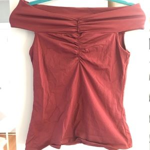 Express off-the shoulder, ruched top